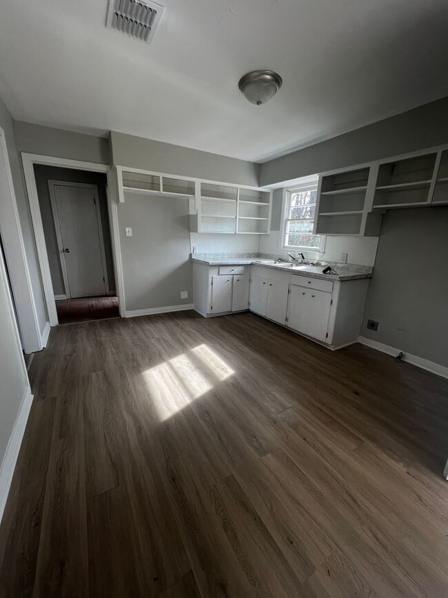 Photo - Section 8 Accepted!  MOVE IN Ready! 1/2 Of...