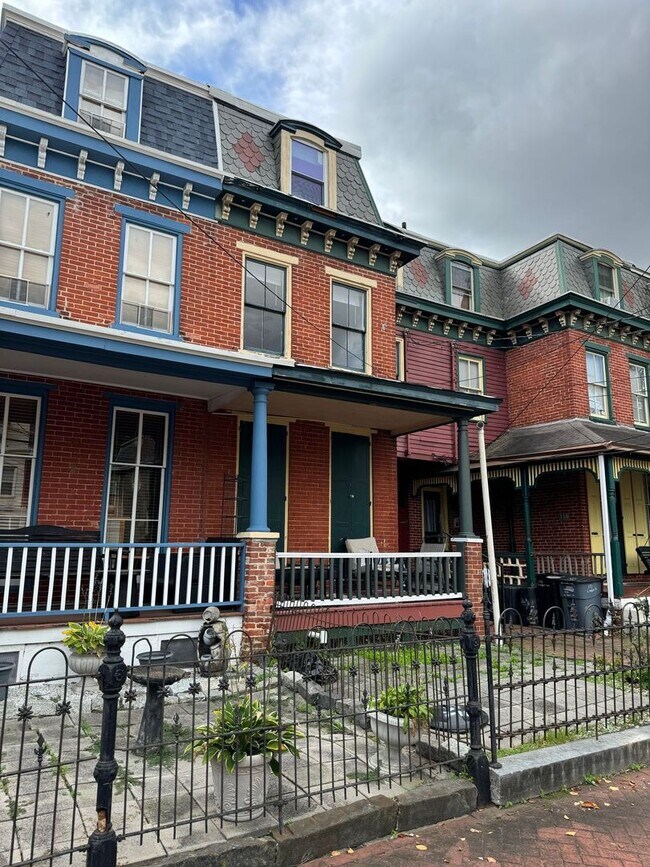 Photo - 112 Linden St Unit 2