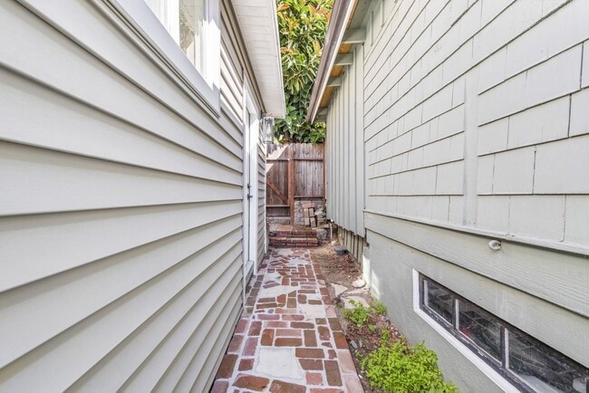 Photo - Super Charming South Laguna Studio