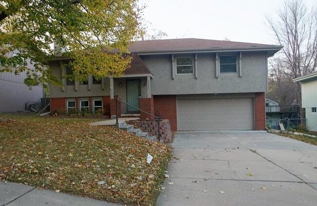 Building Photo - 3304 S 158th St Rental