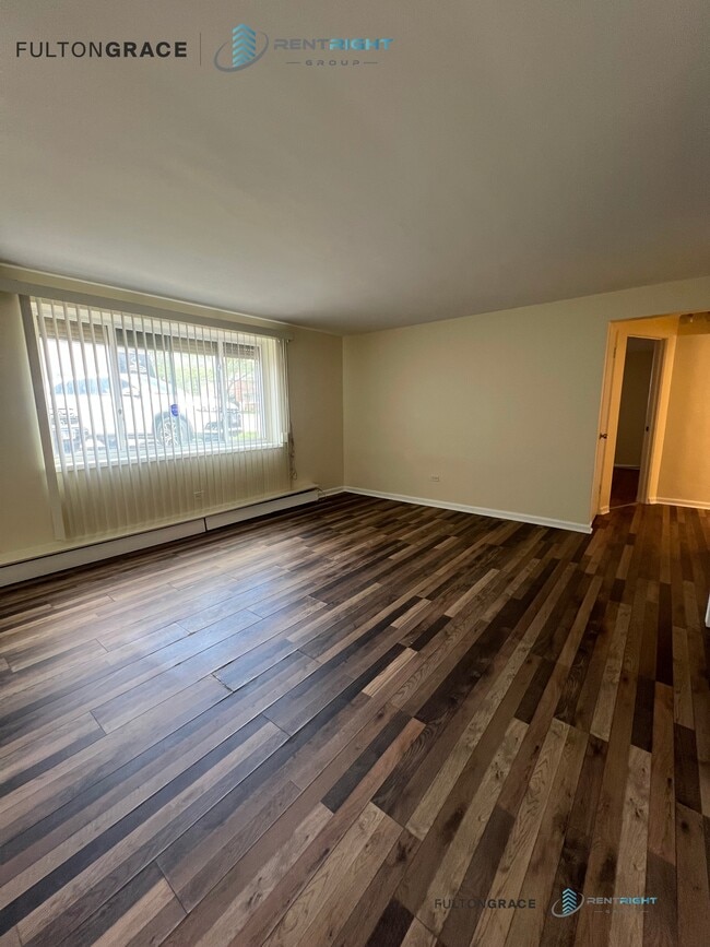 Photo - 8925 Grand Ave Unidad BN