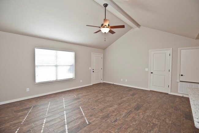 Photo - ***310-C Commercial***