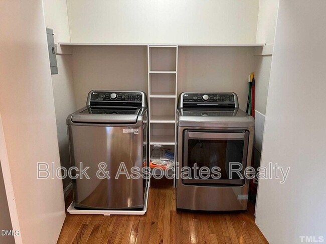 Photo - 2357 Huron St