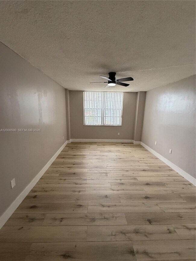 Photo - 15600 NW 7th Ave Unit 618