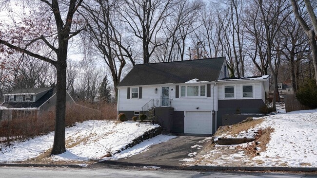 Photo - 18 Lorelei Rd
