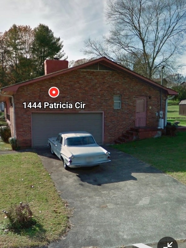 Photo - 1444 Patricia Cir