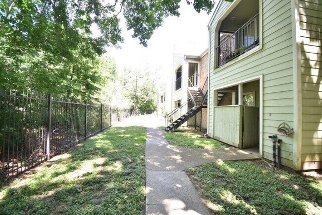 Building Photo - 6602 Harbor Town Dr Unit 605 Rental