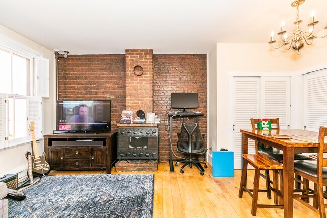 Photo - 32 Irving St Unit 1