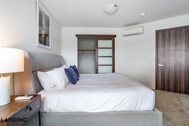 11505 NE Yacht Harbor Dr Unit C408