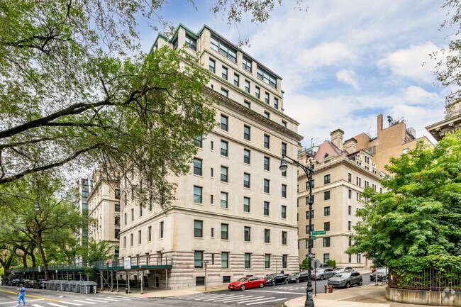 30 Morningside Dr - 30 Morningside Dr