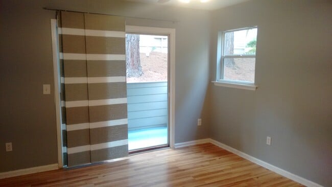 Bedroom Large Window New Panes - 600 Audubon Lake Dr Unit 3A14