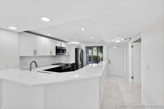 3901 S Flagler Dr Unit 105