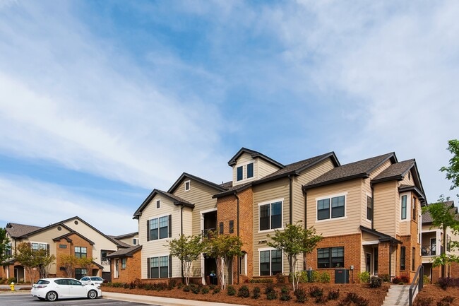 Building Photo - Tapestry at Hollingsworth Park