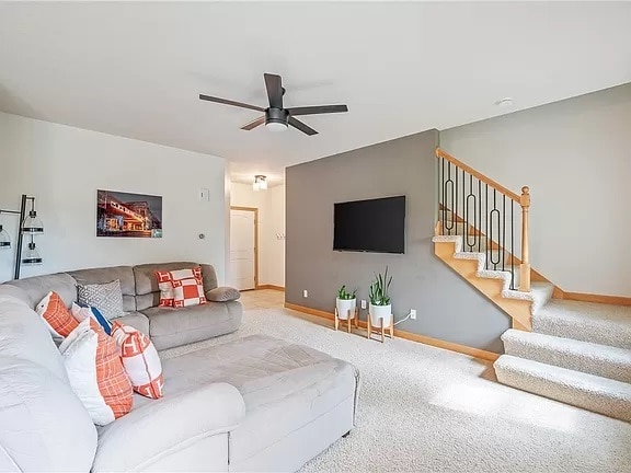 Photo - 3430 84th St