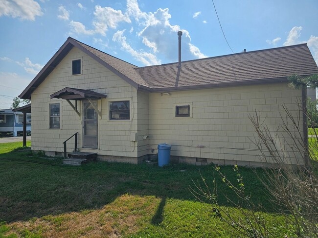 Photo - 1526 Oak Harbor Rd Unidad A