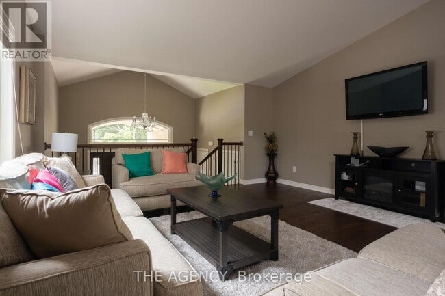 Photo - 6737 Culp St