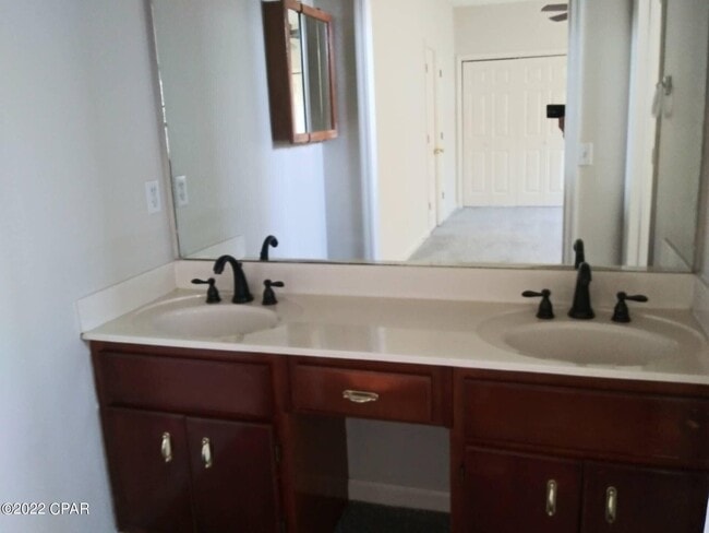 Photo - 7102 Mayo Cir