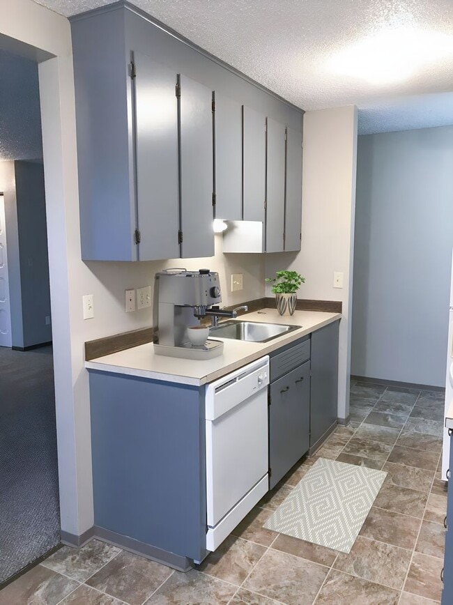 Photo - The “Everything’s Nearby” Apartment! Unit 19