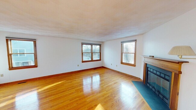 Photo - 95 Pleasant St Unidad 0