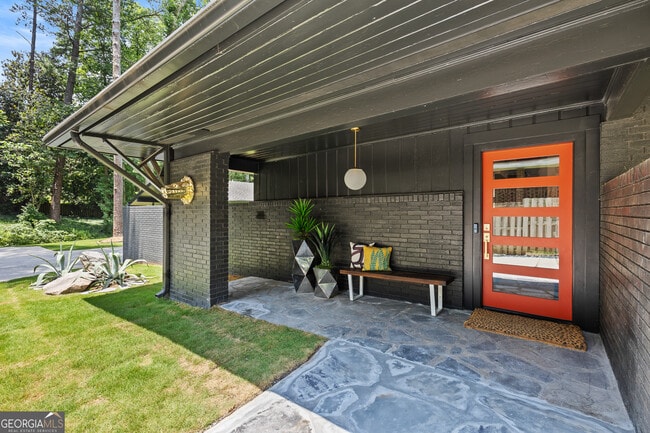 Photo - 3252 W Roxboro Rd NE