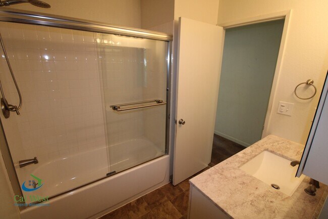 Photo - AE61 - 1642-1644 San Tomas Aquino Rd. Unidad 1644