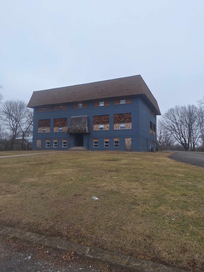 Photo - 107 S Church St