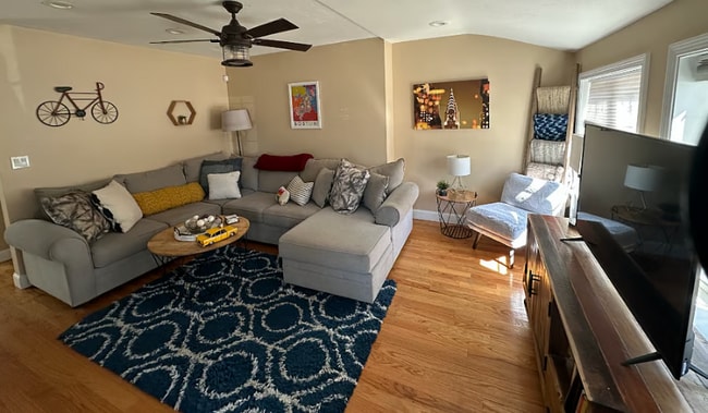 Photo - 1058 S Franklin St