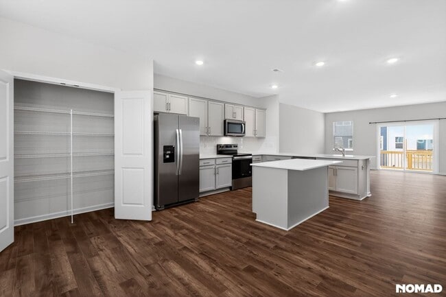 Photo - 821 Washington St