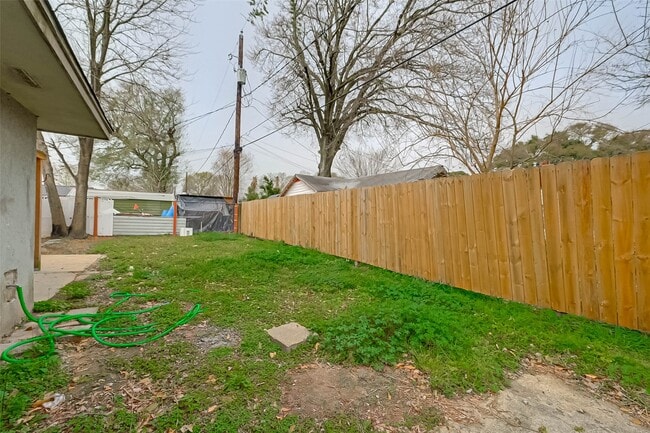 Photo - 2111 Rosemead Dr