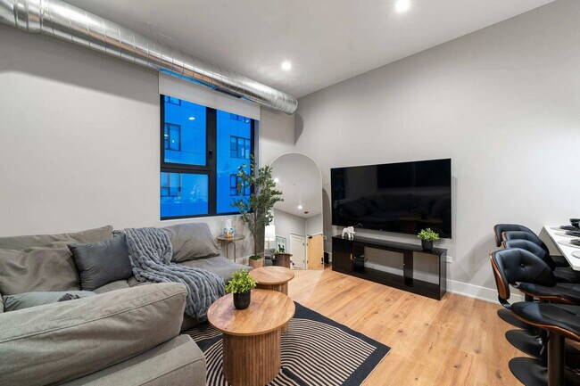 Photo - 6044 N Winthrop Ave Unit ID1359788P