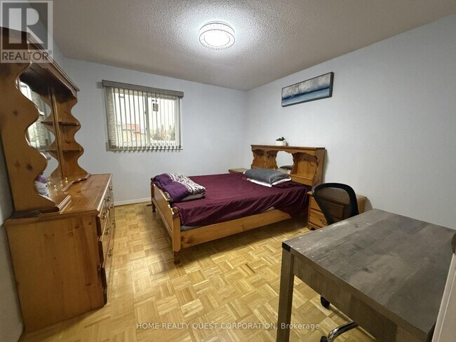 Photo - 1722 Princelea Pl