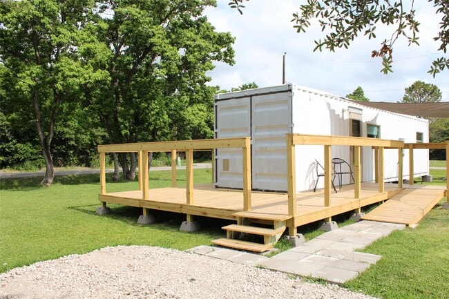 Photo - 3425 Southwestern