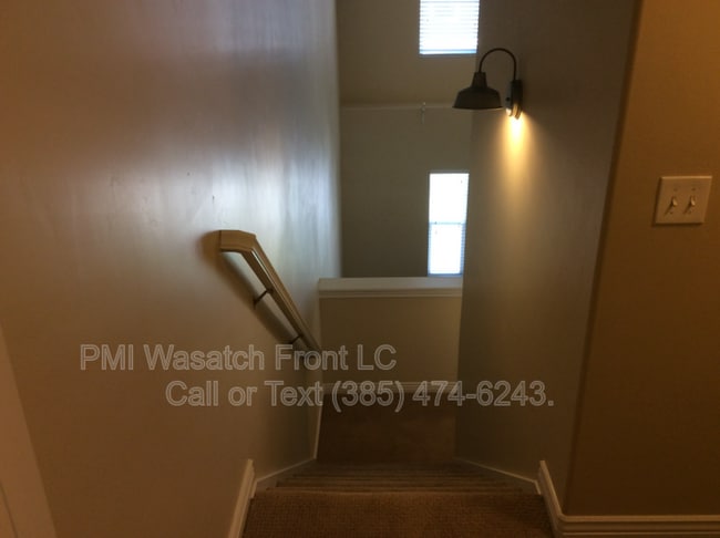 Photo - 3078 Islington Ln