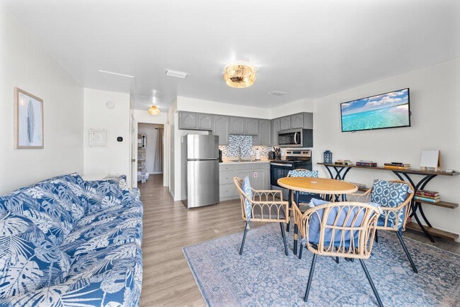 Photo - 1118 W Beach Blvd Unidad ID1266323P