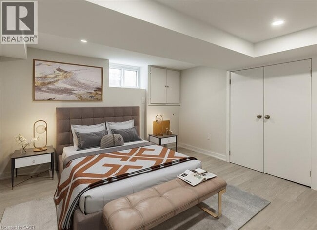 Photo - 129 E 22nd St