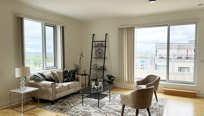 Photo - William's Court C