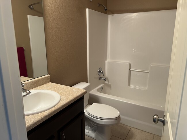 Building Photo - 455 Holts Lake Dr Rental