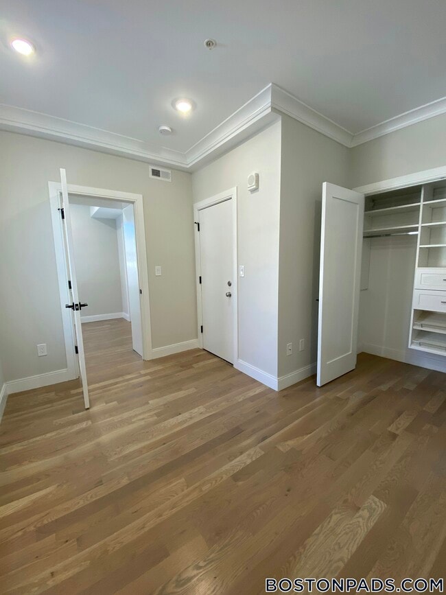 Photo - 47 Englewood Ave Unit 4