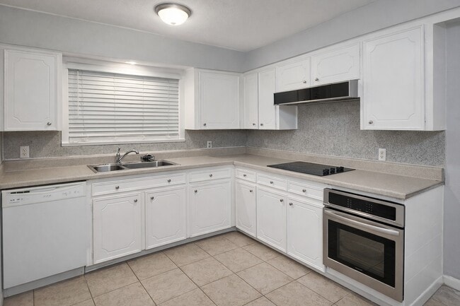 Photo - 2118 17th Ave N