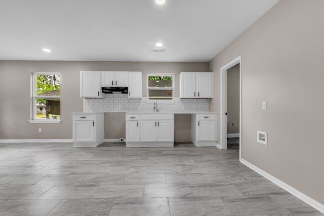 Photo - 3480 Vernon Ave