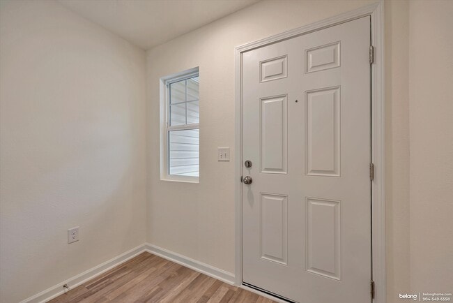 Photo - 45081 Red Brick Dr