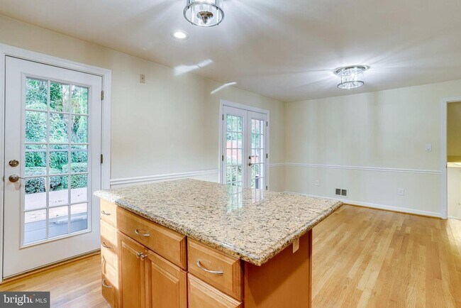 Photo - 7321 Reddfield Ct