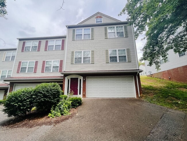 Building Photo - 295 Silver Leaf Dr NW