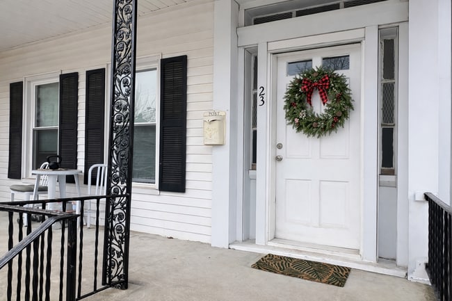 Building Photo - 23 Rector Pl Unit B