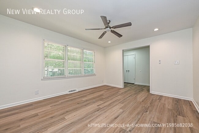 Photo - 5121 Farm Pond Ln
