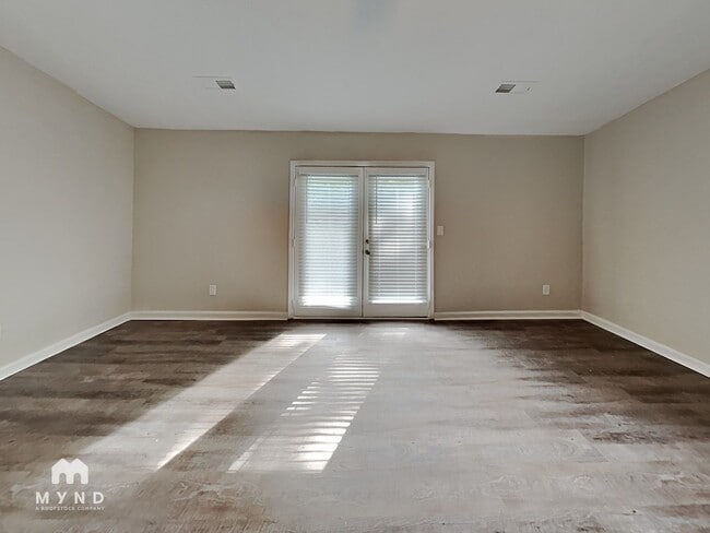 110 Hodge Dr