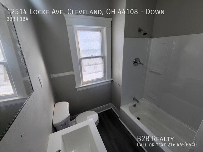 Photo - 12514 Locke Ave Unit Down