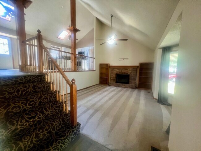 Photo - 1100 NE Ball Dr