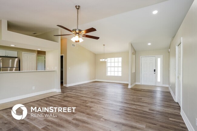 Photo - 1047 Kellogg St E