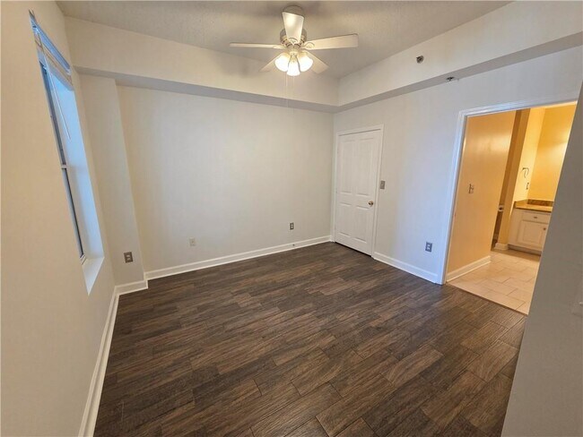 Photo - 1101 Juniper St NE Unidad 1118